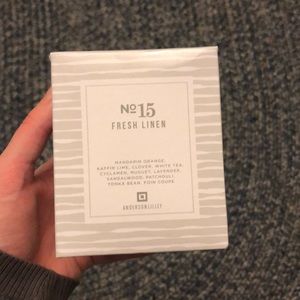 Anderson Lilley Fresh Linen Candle